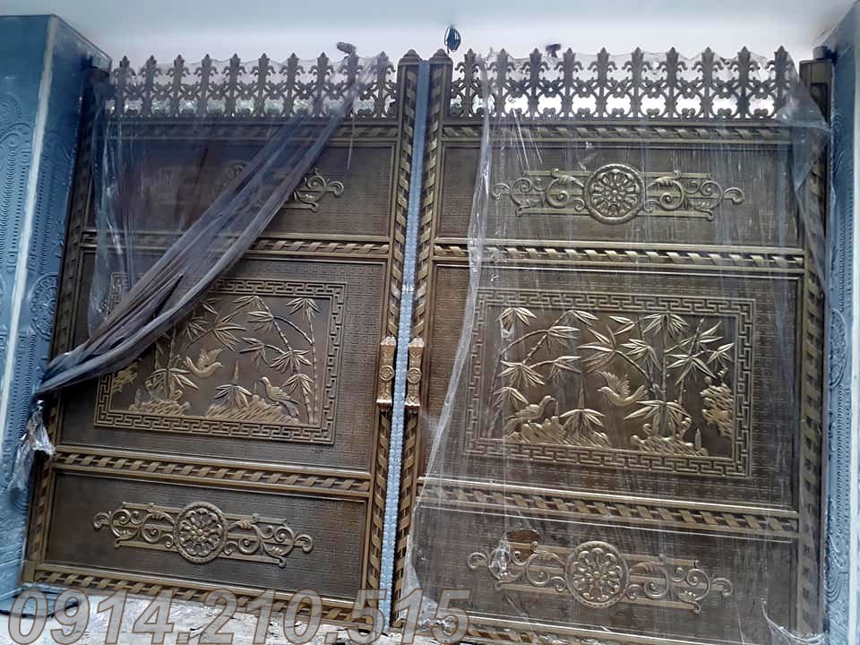 Cổng cửa hợp kim nhôm đúc cao cấp tại Hà Nội