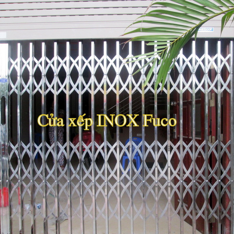 Cửa xếp INOX chống trộm biệt thự Fuco