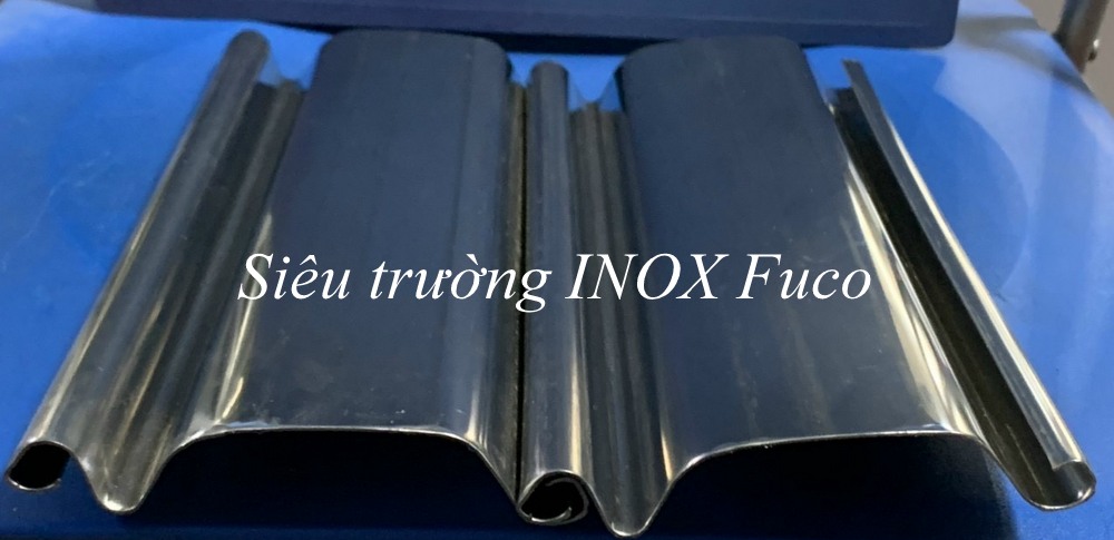 cửa cuốn inox